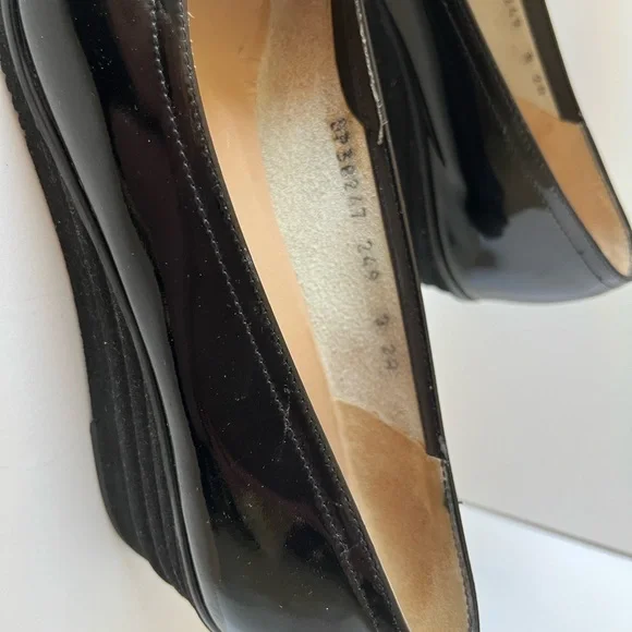 Salvatore Ferragamo Boutique Glossy Black Flats - Vintage - Picture 5 of 6